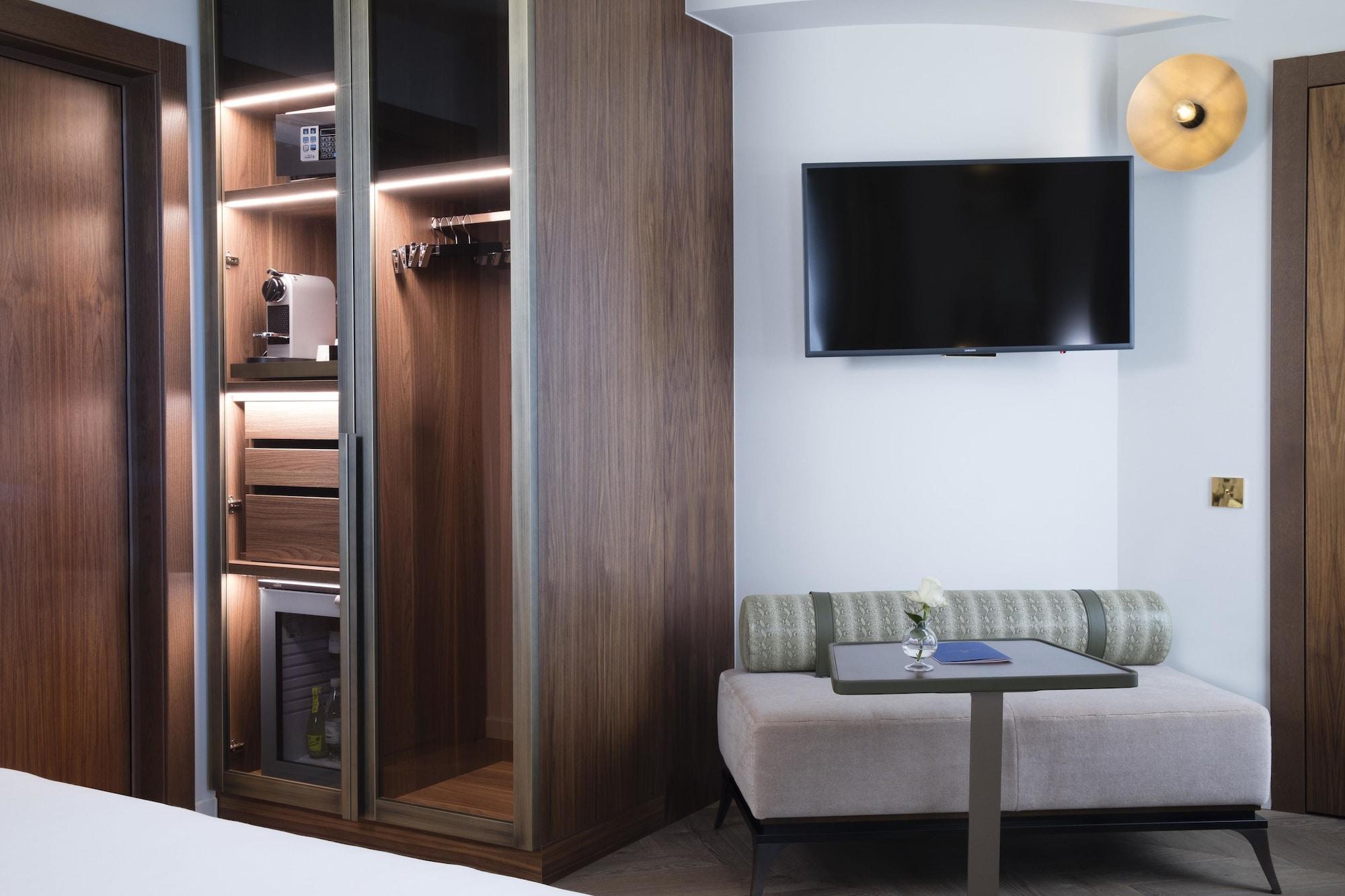 Maison Breguet Paris Bagian luar foto A room at the hotel