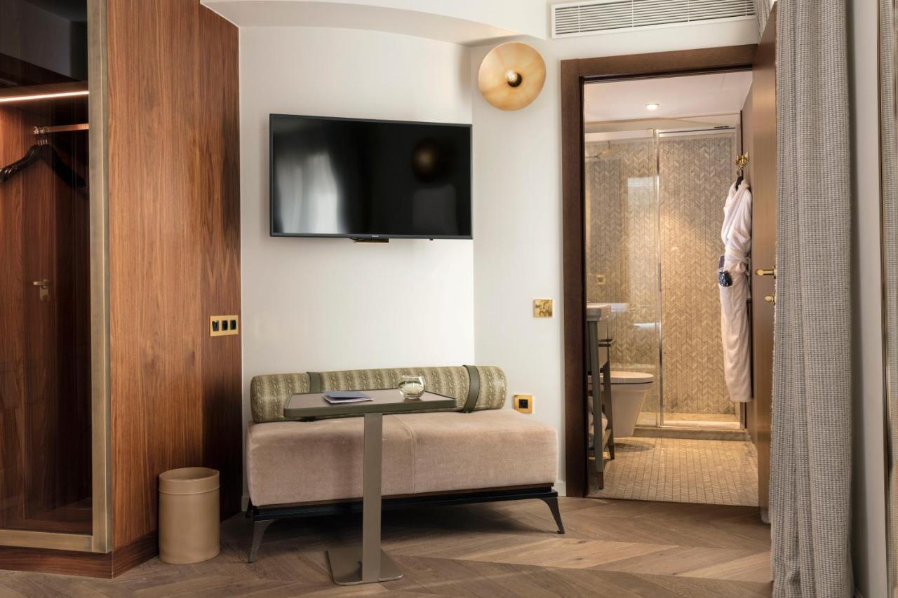 Maison Breguet Paris Bagian luar foto A room at the hotel